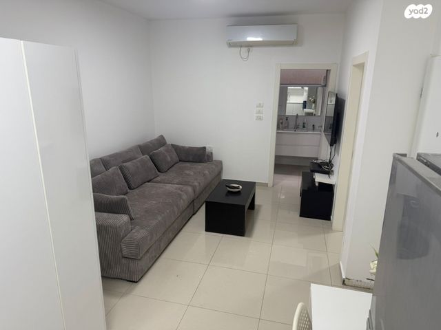 יחידת דיור, נגה 11, אירוס, אירוס