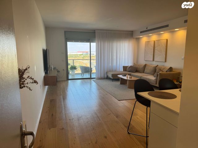 דירה, נחשול 4, נופרים, ראש העין