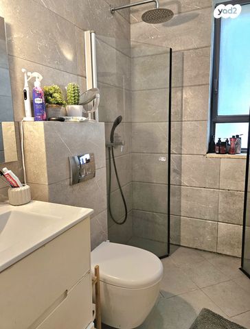 בית פרטי/ קוטג', השחר 28, מזור, מזור