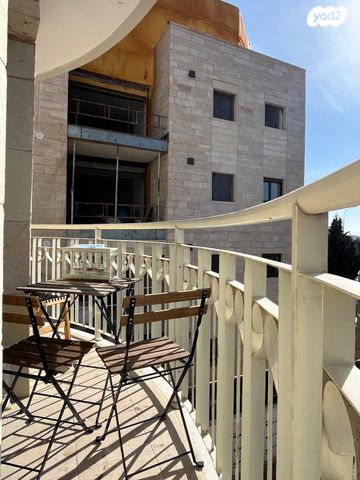 סאבלט, שדרות בן צבי 29, רחביה, ירושלים