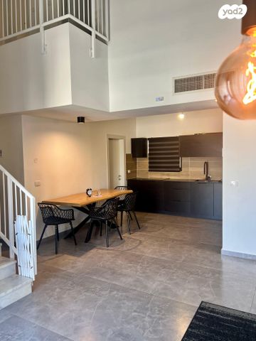 גג/ פנטהאוז, תלמוד בבלי 5, דובב מישרים / רמת בית שמש ד-1, בית שמש