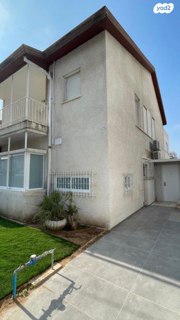 ליאון בלום 30