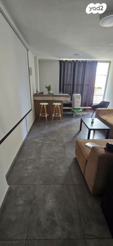 דירה, הרצל 33, רמב"ם, ראשון לציון