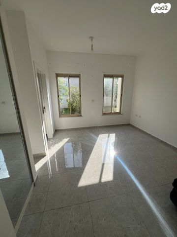 בית פרטי/ קוטג', הדרים 26, נווה הדרים, פרדס חנה כרכור