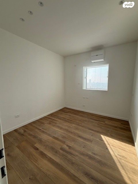 דירה, ארלוזורוב 82, שכונת הראשונים, רמת גן