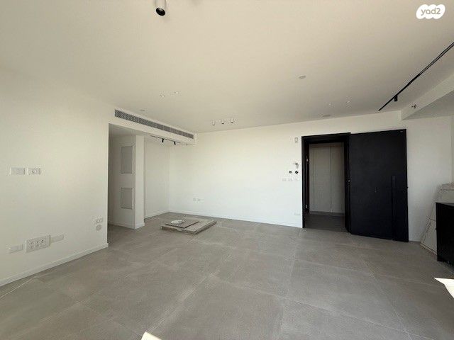 ארלוזורוב 82