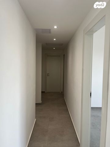 דירה, לאה גולדברג 1, תלמי מנשה, באר יעקב