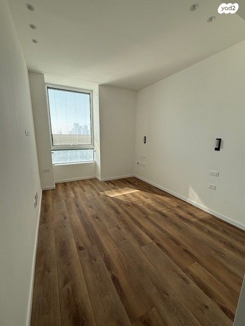 דירה, ארלוזורוב 82, שכונת הראשונים, רמת גן