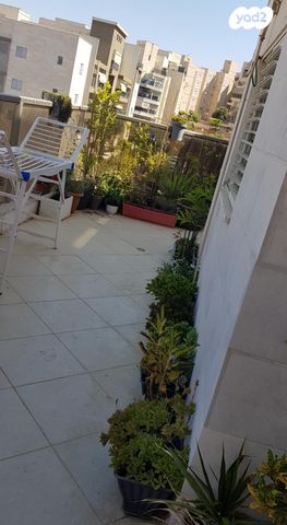 דירה, נחום שריג 9, רמות הרכס, באר שבע