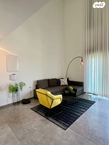 גג/ פנטהאוז, תלמוד בבלי 5, דובב מישרים / רמת בית שמש ד-1, בית שמש