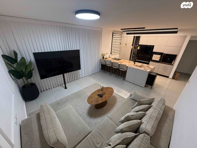 דירה, אריאל שרון 12, נווה שרון / שער העיר, נתיבות