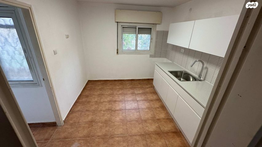 דירה, רחבת רד"ק 4, שכונה י"א, באר שבע