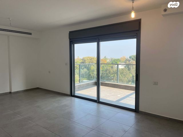 דירה, לאה גולדברג 1, תלמי מנשה, באר יעקב