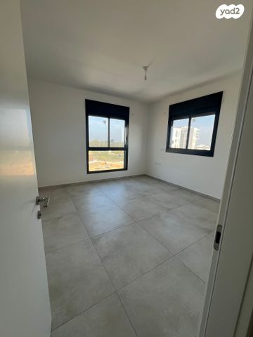 דירה, ד"ר יוסף בורג 8, כוכב הצפון, נתניה