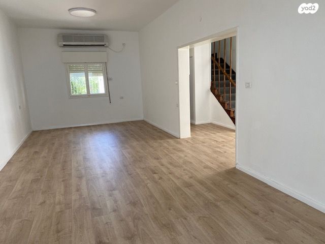 בית פרטי/ קוטג', ליאון בלום 30, מרכז, קרית עבודה, חולון