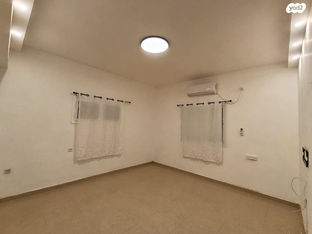 דירה, הרב הרצוג 20, לב העיר, בת ים