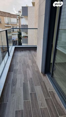 דירה, מניה שוחט 11, רמז, מערב ותיק, ראשון לציון