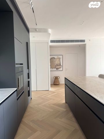 דירה, אריק איינשטיין 34, הרצליה ב', הרצליה