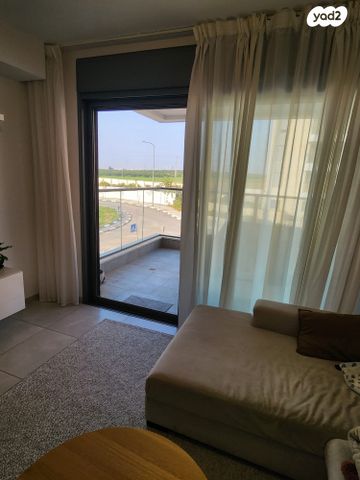 דירה, שיר השירים 30, גן יבנה מערב, גן יבנה