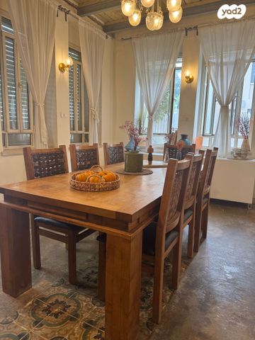 דו משפחתי, השלום 68, שבענה, אזור