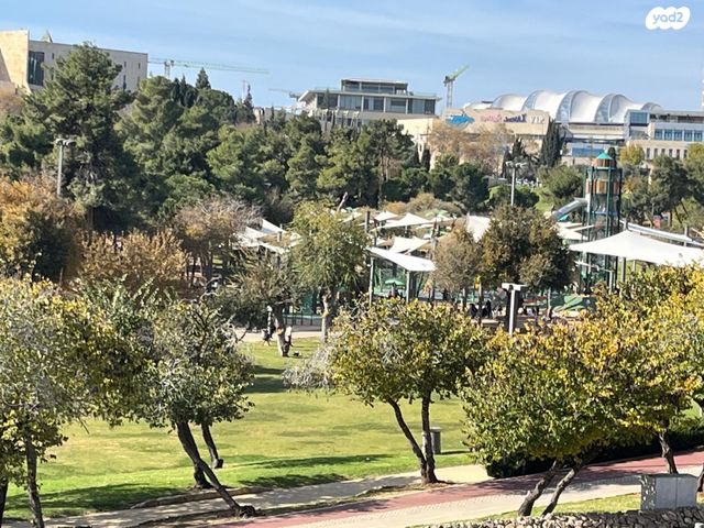 סאבלט, שדרות בן צבי 29, רחביה, ירושלים