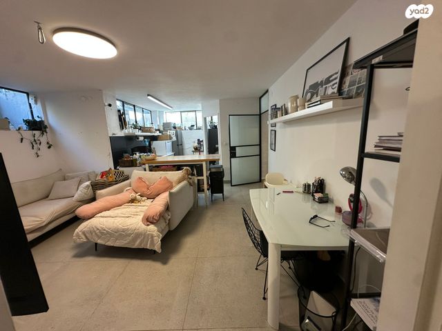 מרתף/ פרטר, הורדים 6, בית יצחק שער חפר, בית יצחק שער חפר