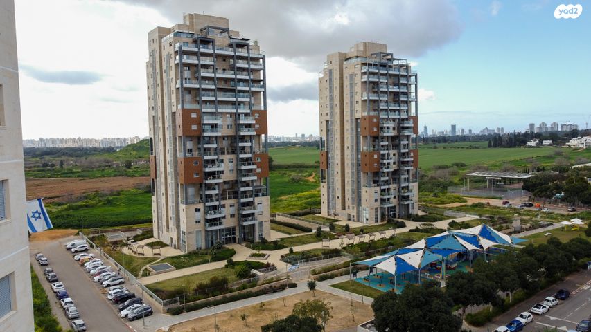 גג/ פנטהאוז, פשוש 7, רמות מנחם, הוד השרון