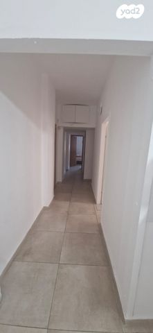 דירה, בנימין 19, ג' / מרכז מזרח העיר, רחובות