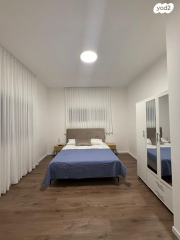 דירה, ז'בוטינסקי 8, הצפון הישן - צפון, תל אביב יפו