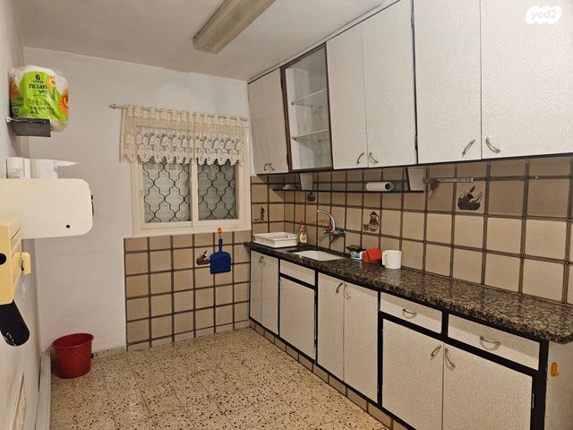 שלמה בן יוסף 18