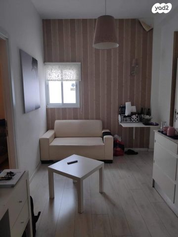 דירה, קריניצי 5, שכונת יהלום, מרכז העיר ב, רמת גן