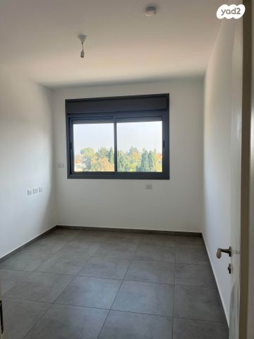 דירה, לאה גולדברג 1, תלמי מנשה, באר יעקב