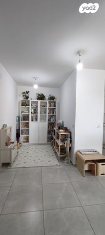 דירה, שיר השירים 30, גן יבנה מערב, גן יבנה