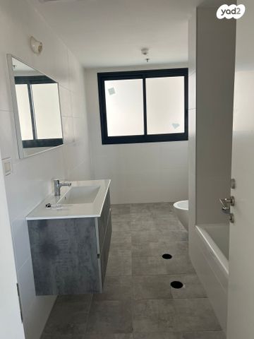 ד"ר יוסף בורג 8