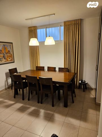 הרב הרצוג 16