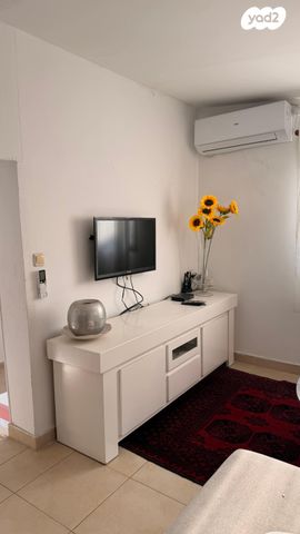 יחידת דיור, האלון 70, אורנית, אורנית