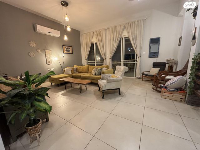 בית פרטי/ קוטג', תמנע 3, באר אורה, באר אורה