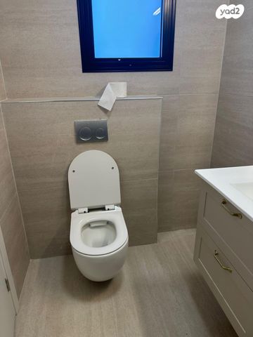 יחידת דיור, מבוא חמה 11, רובע 11, קצרין