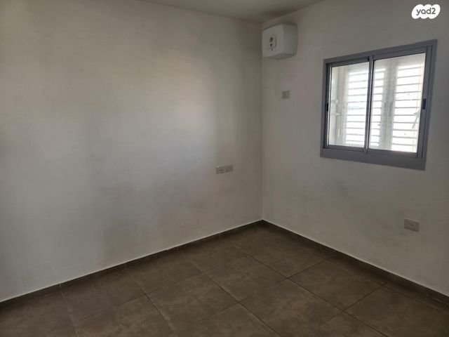 דירה, קרל פופר 11, קרית המדע, נתניה