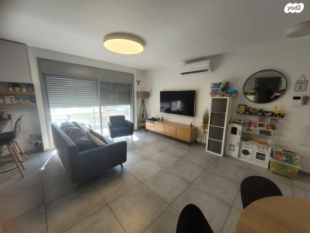 דירה, צבי הירשפלד 35, רמז, מערב ותיק, ראשון לציון