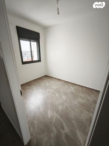 גג/ פנטהאוז, דניאל 3, ניצנה, בת ים