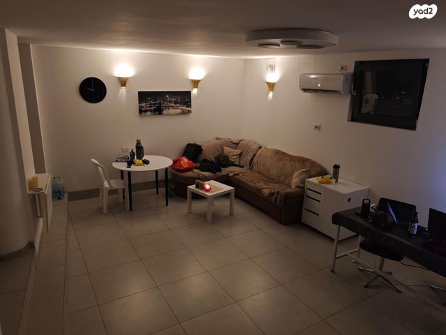 דירה, מבצע הראל 16, רובע ד', אריאל