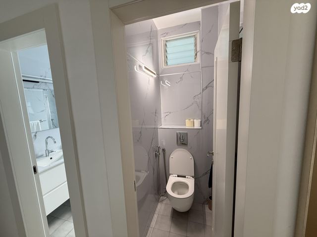 דירה, החלוצים 13, רובע הקריה, הסיטי, אשדוד