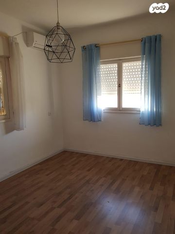 דירה, שושנת הכרמל 108, כרמל מערבי, חיפה