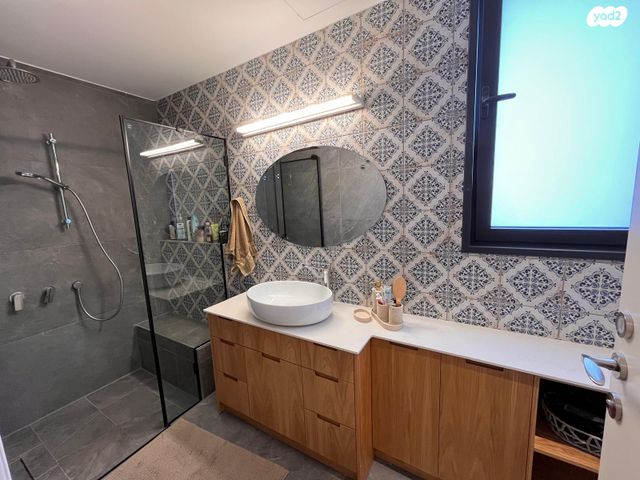 דירה, הדר, רמת השרון