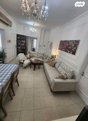 דו משפחתי, החשמונאים 48, גרין ועם, חולון