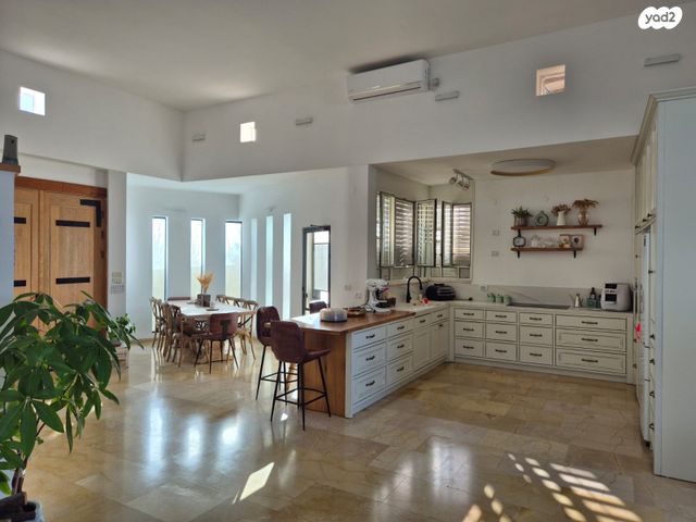 בית פרטי/ קוטג', נווה זיו, נווה זיו