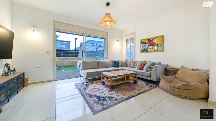 דו משפחתי, נחלים, עתלית