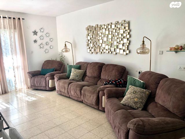 דירת גן, שדרות בן גוריון, נווה סביון, אור יהודה