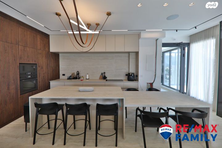 גג/ פנטהאוז, אלכסנדר זייד 29, קרית חיים מזרחית, חיפה